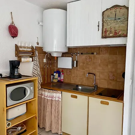 Apartment Avec Terrasse Et Parking - 4 Pers, Les - Fr-1-758-31 Les Angles (Pyrenees-Orientales)