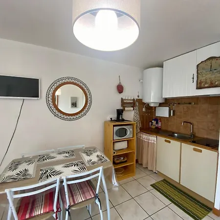 Avec Terrasse Et Parking - 4 Pers, Les - Fr-1-758-31 Apartment Les Angles (Pyrenees-Orientales)