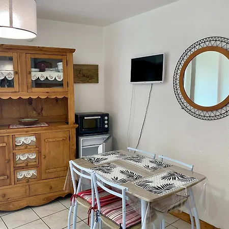 Apartment Avec Terrasse Et Parking - 4 Pers, - Fr-1-758-31