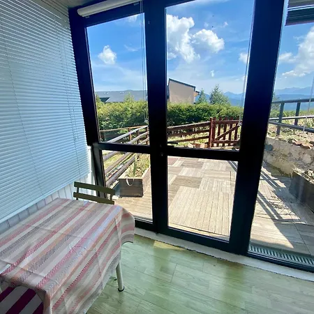 Apartment Avec Terrasse Et Parking - 4 Pers, - Fr-1-758-31 *